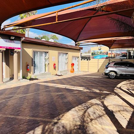 Ethen Guesthouse Polokwane Ngoại thất bức ảnh