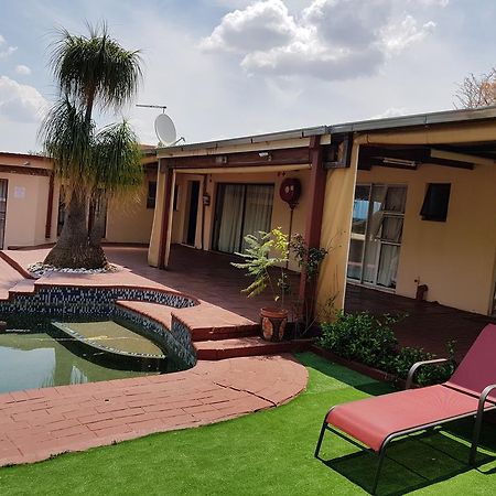 Ethen Guesthouse Polokwane Ngoại thất bức ảnh