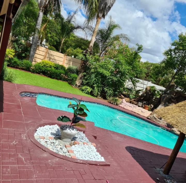 Ethen Guesthouse Polokwane Ngoại thất bức ảnh