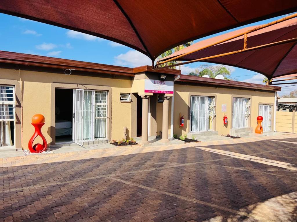 Ethen Guesthouse Polokwane Ngoại thất bức ảnh