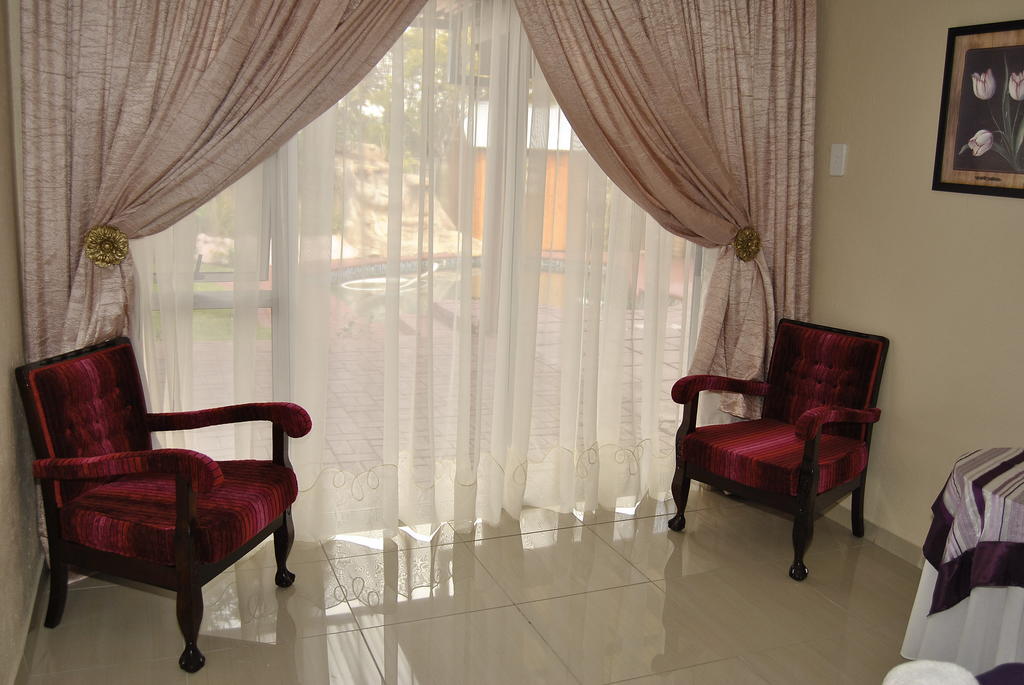 Ethen Guesthouse Polokwane Ngoại thất bức ảnh