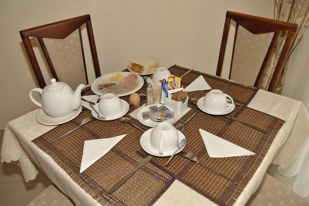 Ethen Guesthouse Polokwane Ngoại thất bức ảnh