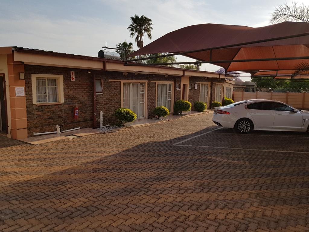 Ethen Guesthouse Polokwane Ngoại thất bức ảnh