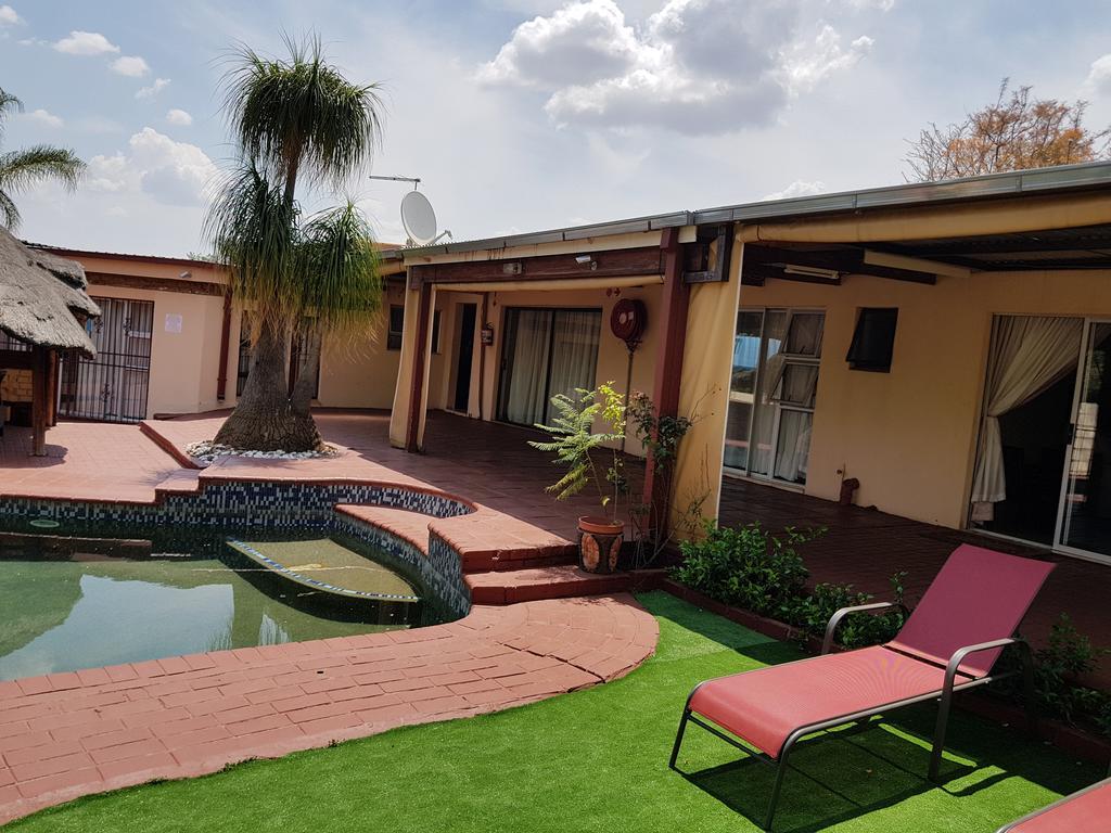 Ethen Guesthouse Polokwane Ngoại thất bức ảnh