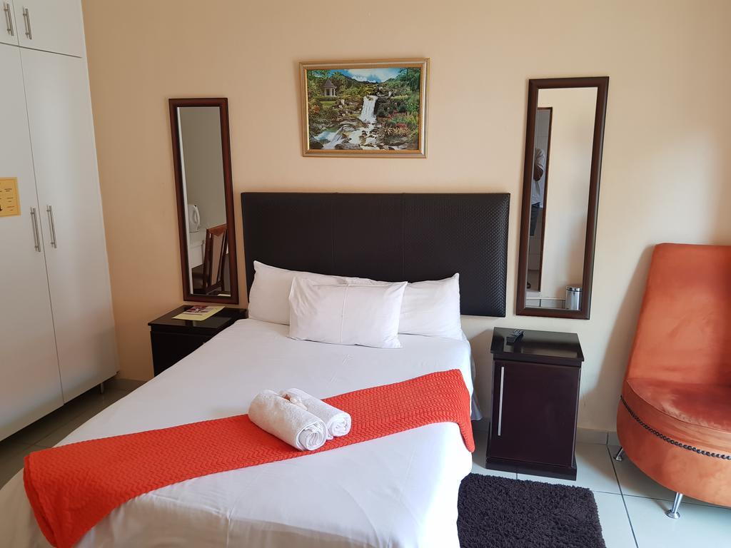 Ethen Guesthouse Polokwane Ngoại thất bức ảnh